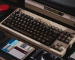 Retro Mechanical Keyboard - Langaton Näppäimistö ISO UK - C64 Edition