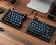 Q11 Hotswap Knob Split ISO Näppäimistö - Musta [Gateron G Pro Red] (DEMO)